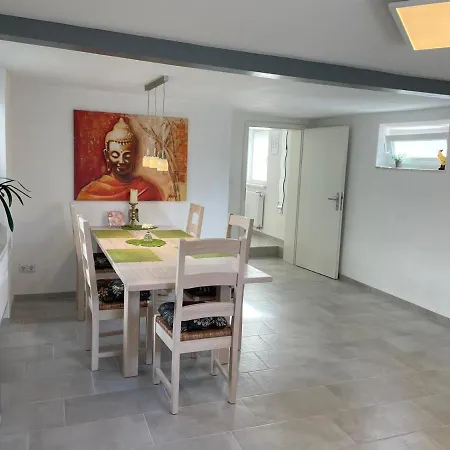 Monteure- Frankfurt Roedermark - Ganzes Haus! דירה Rödermark